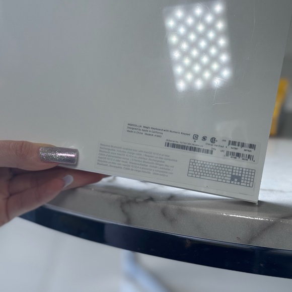 Apple Magic Keyboard - Picture 2 of 2